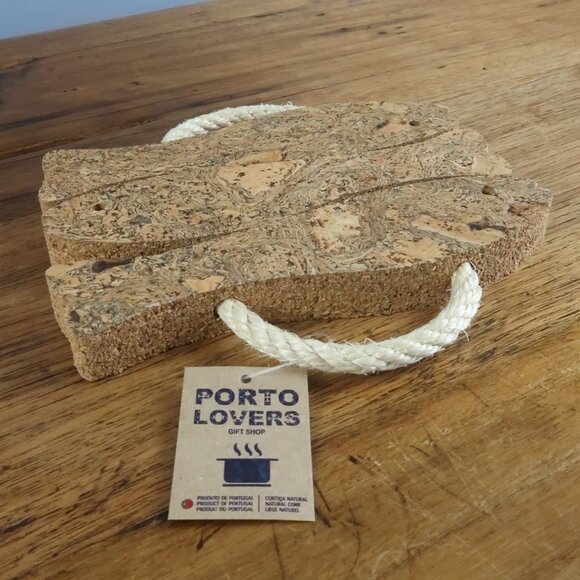 PORTO LOVERS FISH DESIGN CORK POT HOLDER TRIVET WITH ROPE HANDLES NEW - Picture 2 of 4